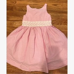 Little girl's dress